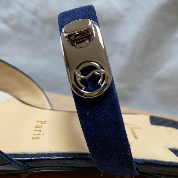 NIB CHRISTIAN LOUBOUTIN Choc Lock Flats, 36 - Picture 9 of 14